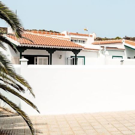 Acogedora Casa En Abades En Tranquila Urbanizacion Villa Luaran gambar