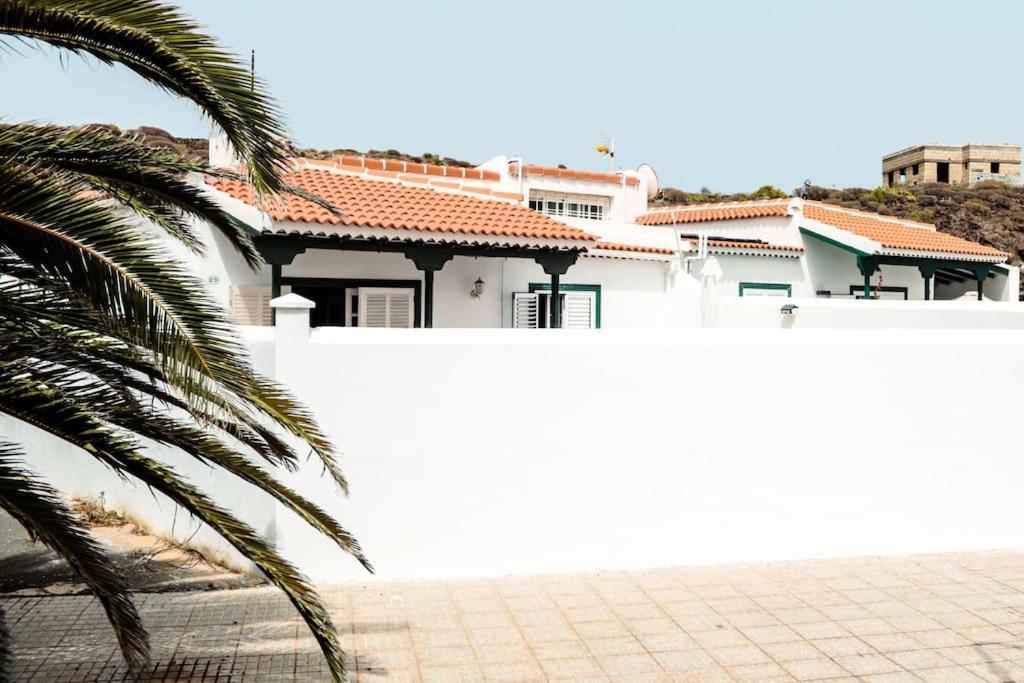 Acogedora Casa En Abades En Tranquila Urbanizacion Villa Luaran gambar