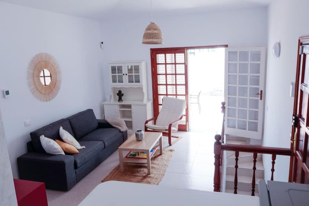 Acogedora Casa En Abades En Tranquila Urbanizacion Villa Luaran gambar