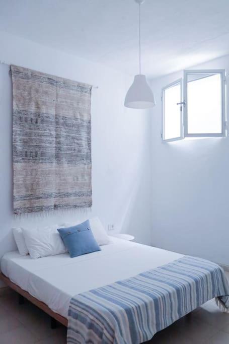 Acogedora Casa En Abades En Tranquila Urbanizacion Villa Luaran gambar